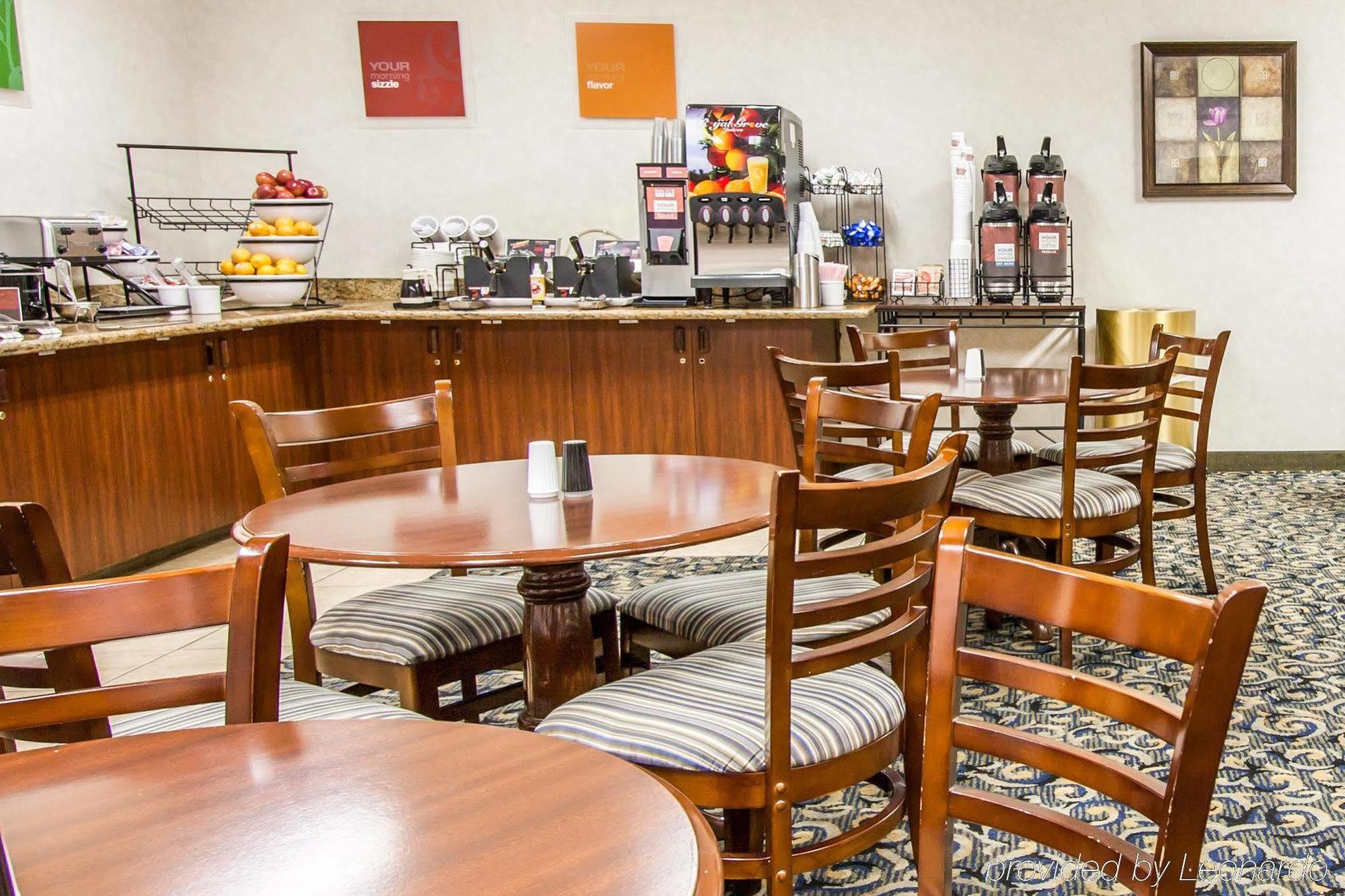 Comfort Inn & Suites-Portland Airport Екстериор снимка