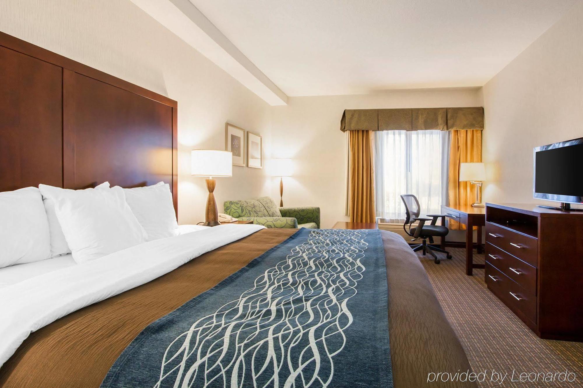 Comfort Inn & Suites-Portland Airport Екстериор снимка