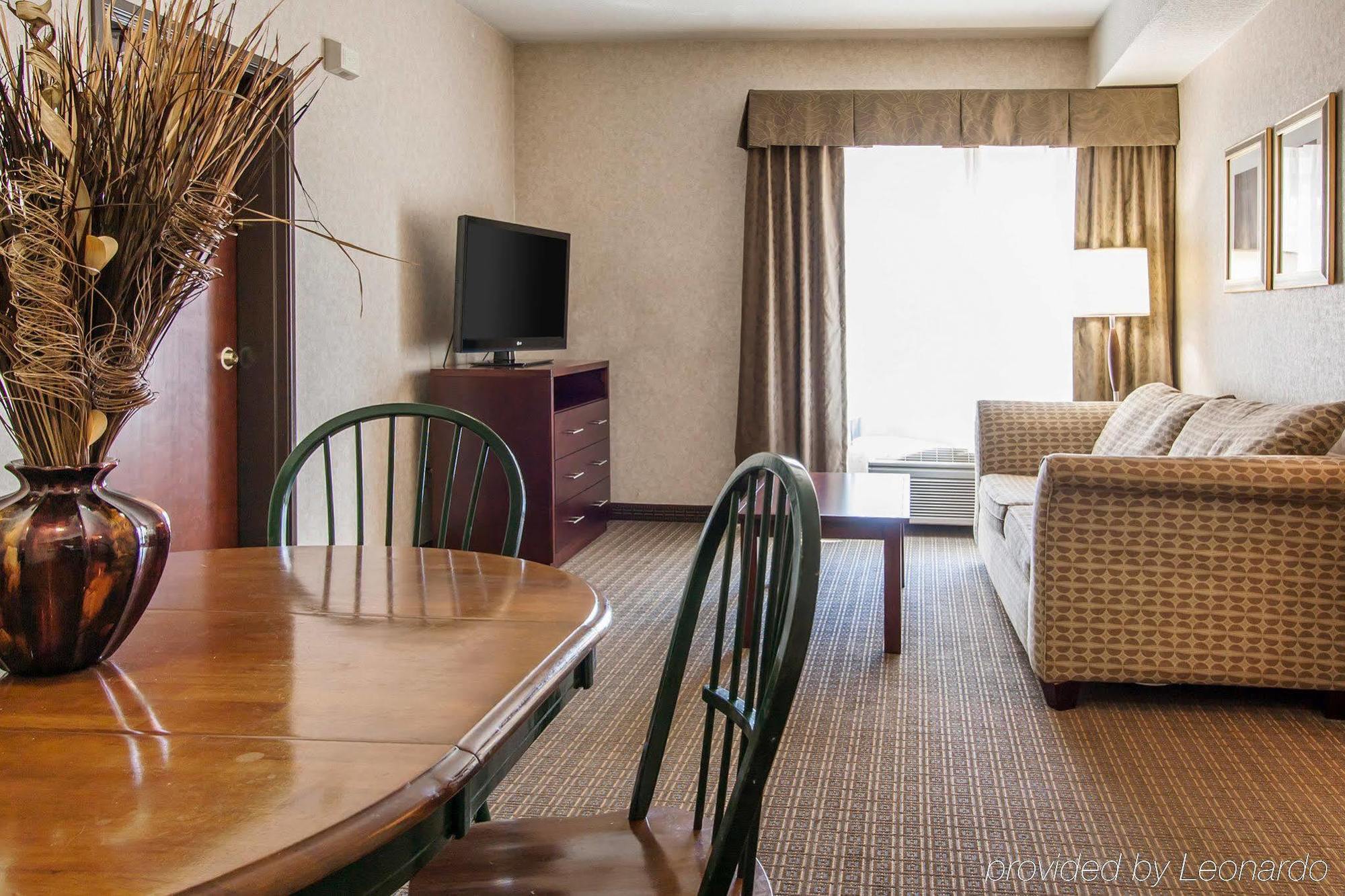 Comfort Inn & Suites-Portland Airport Екстериор снимка