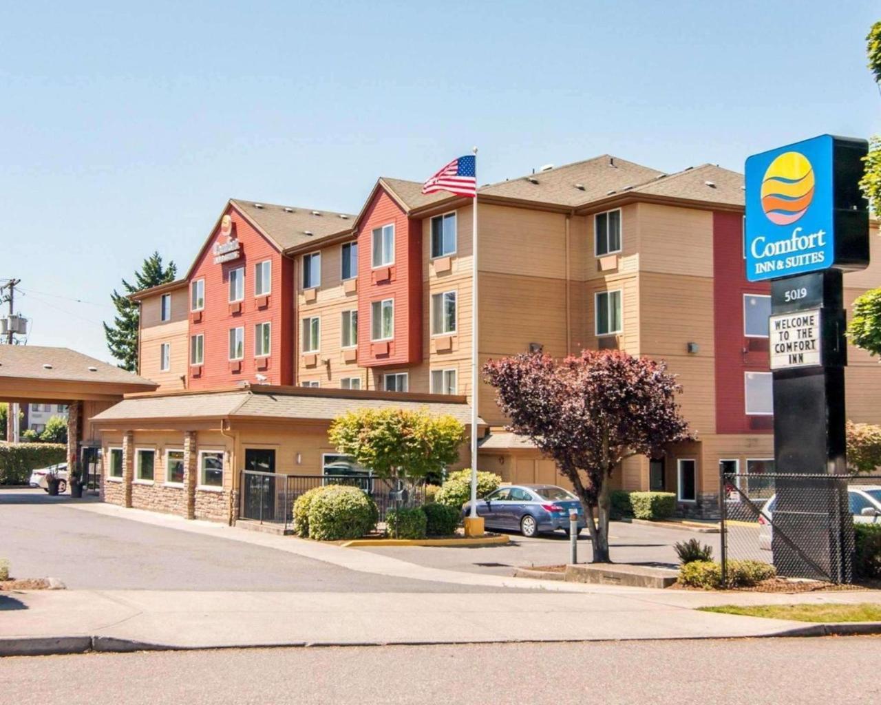 Comfort Inn & Suites-Portland Airport Екстериор снимка