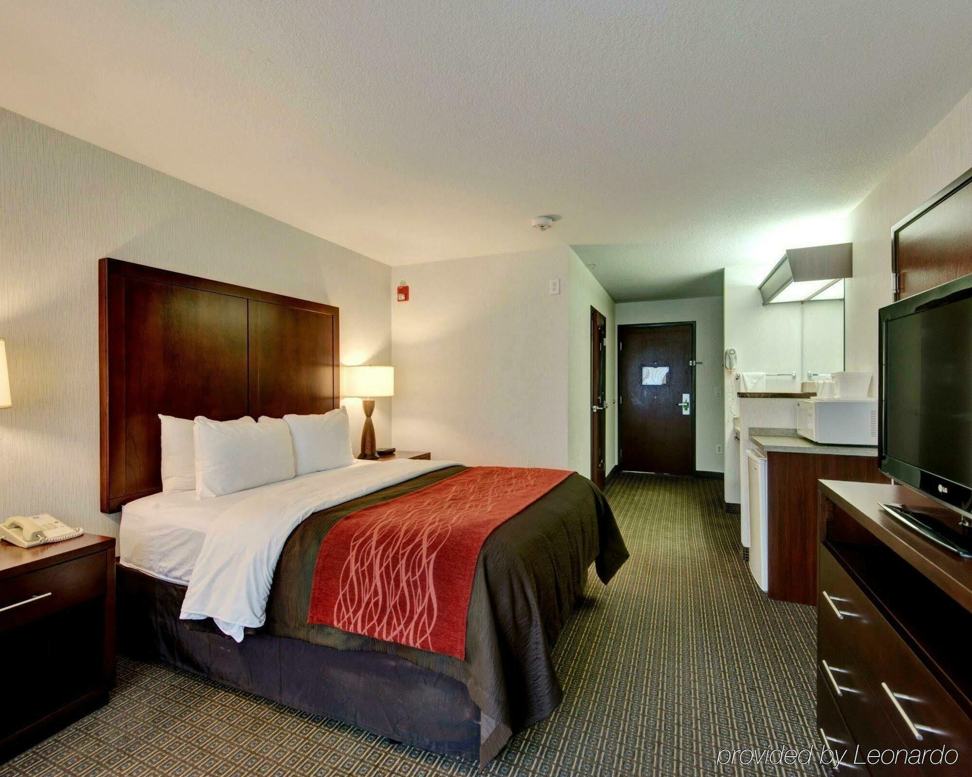 Comfort Inn & Suites-Portland Airport Екстериор снимка